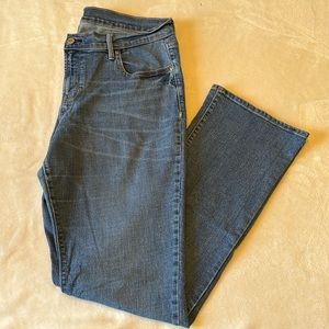 💜 Old Navy Mid Rise Bootcut Blue Jeans
